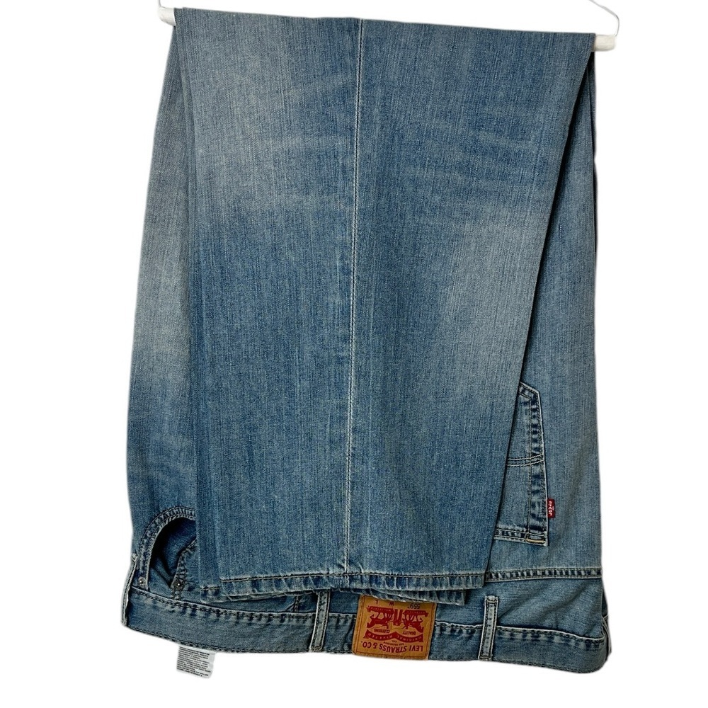 LEVI STRAUSS & CO. MENS FADED BLUE 54”X 29 1/2 IN EXCELLENT CONDITION☑️